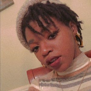 Meet your Posher, Dominique